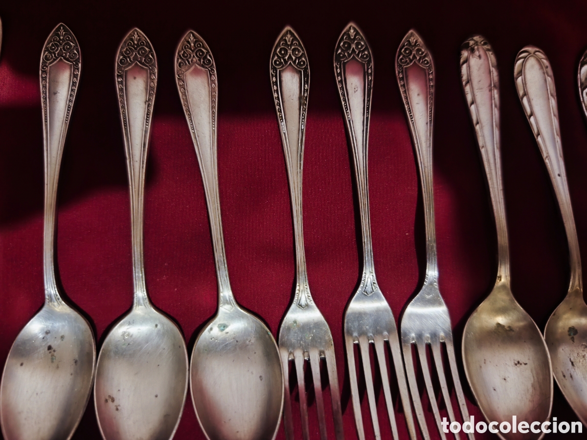 Antig&uuml;edades: Antiguo lote de cubiertos de alpaca (cucharas y tenedores) - Vintage / Plater&iacute;a