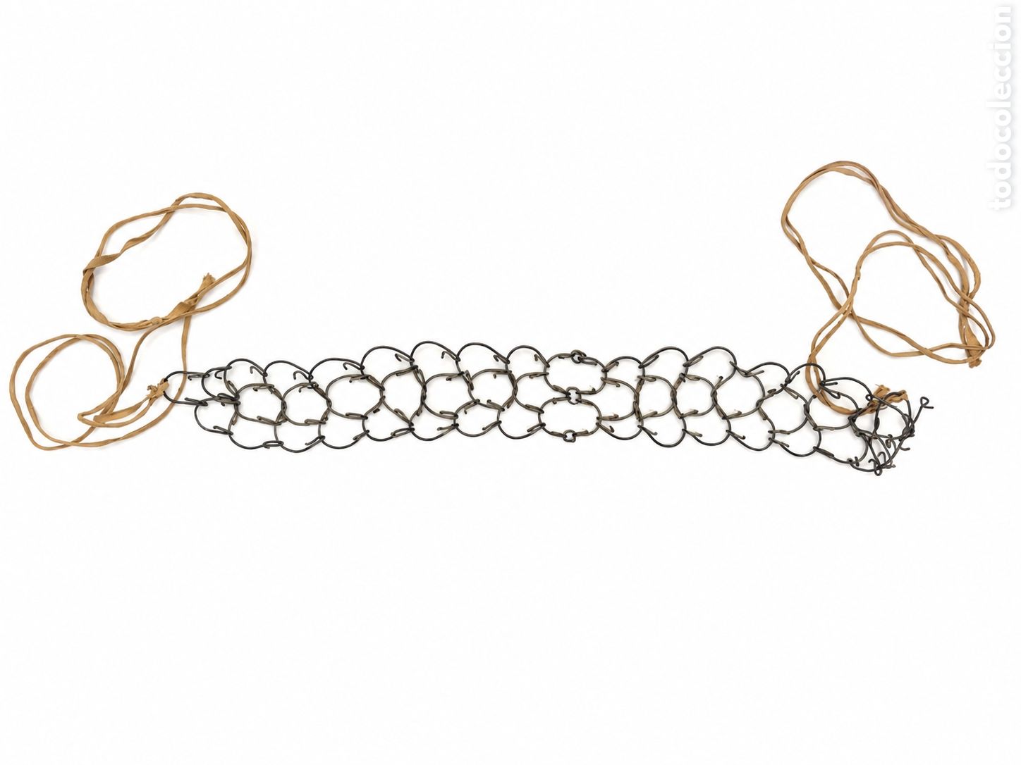 Antiquit&auml;ten: iguo cilicio del siglo XIX PP XX &ndash; Instrumento de penitencia y mortificaci&oacute;n &ndash; 36 cm