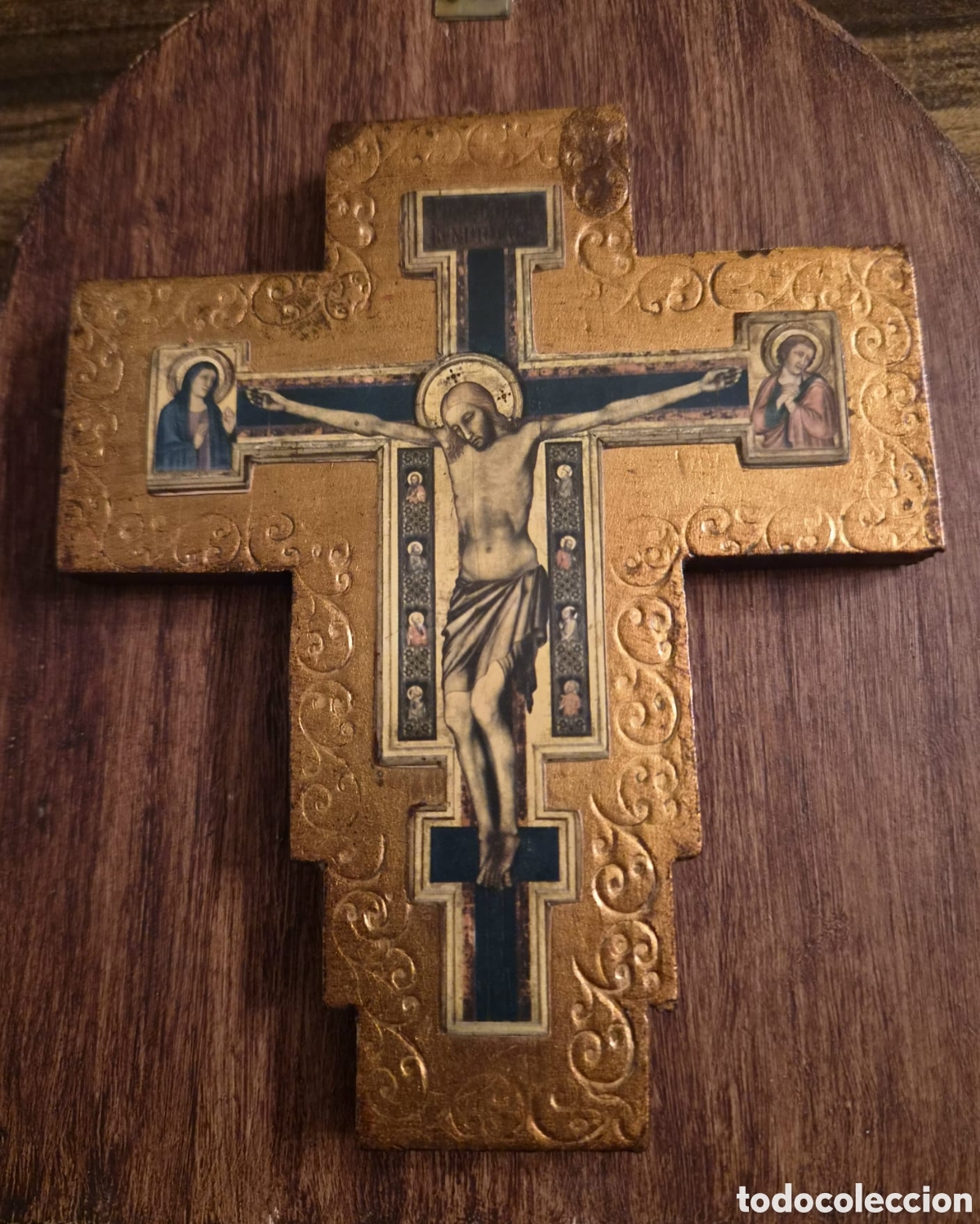 Antig&uuml;edades: Cruz Procesional Estilo Bizantino / Giotto - Icono sobre Madera con Pan de Oro y relieves