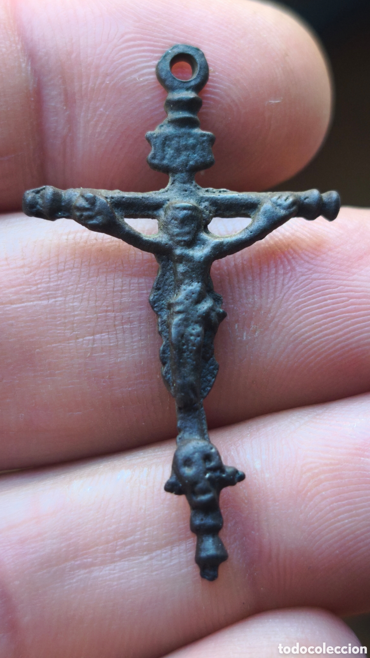 Antig&uuml;edades: Crucifijo Cristo y Virgen S.XVII S.XVIII