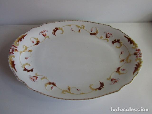 Antig&uuml;edades: Gran Fuente Ovalada Porcelana Francesa de Limoges GDA - Estilo Art Nouveau, Flores - 46 cm - C. 1910