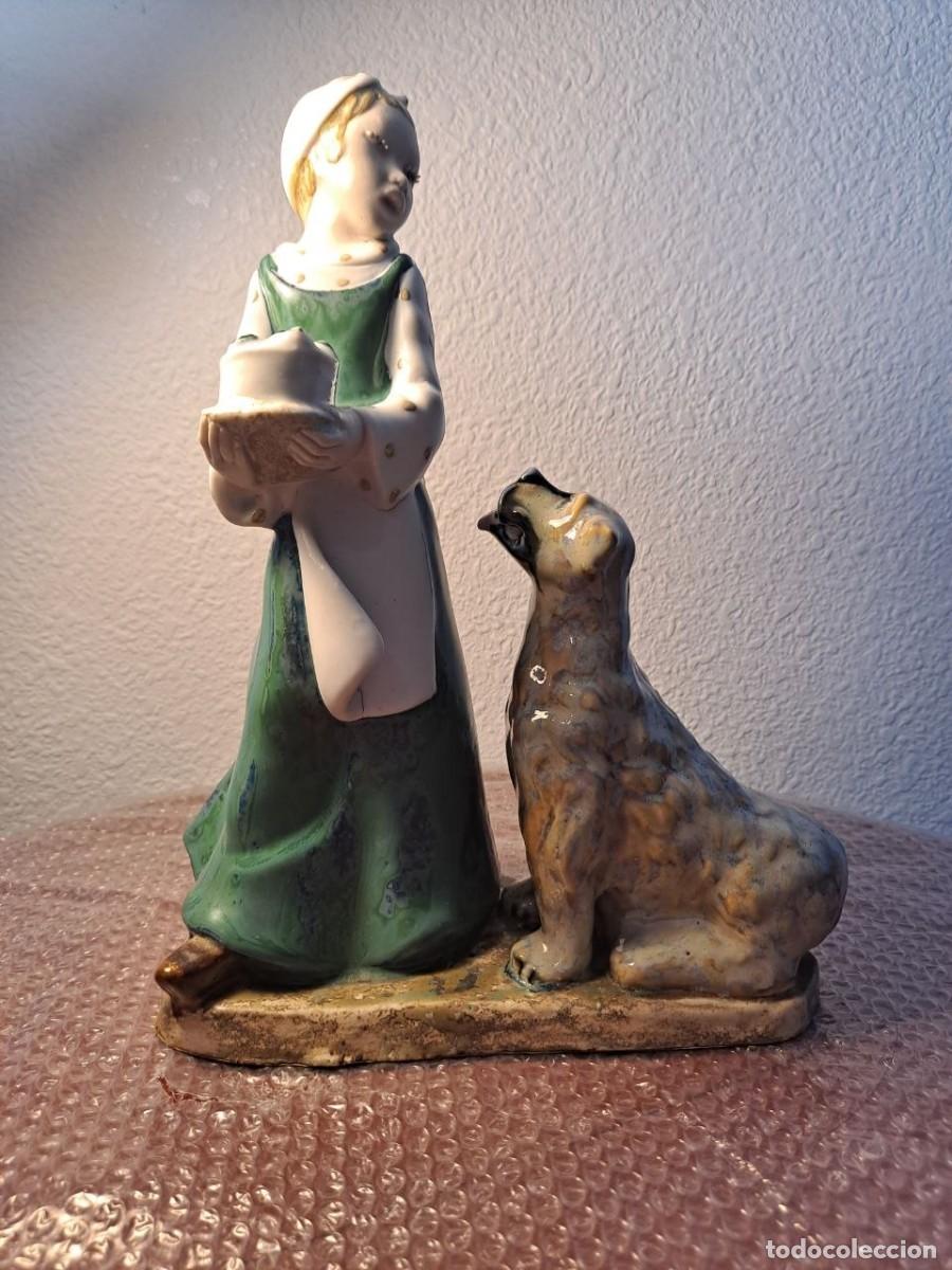Antig&uuml;edades: Figura porcelana antigua de Ni&ntilde;a Pastel y Perro