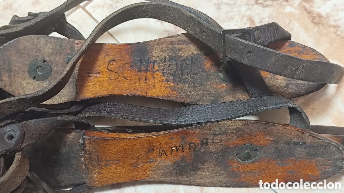 Antig&uuml;edades: Patines de Hielo Antiguos de madera y cuero