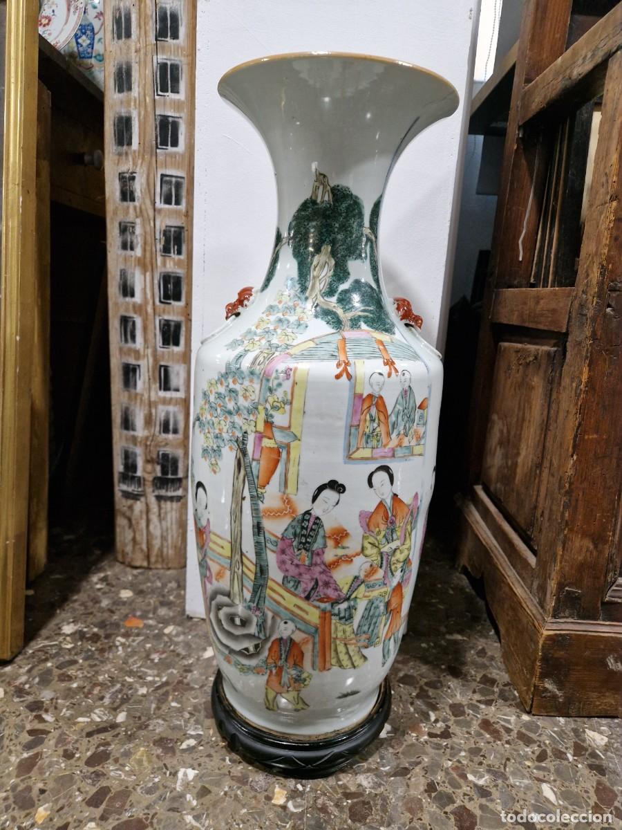 Antig&uuml;edades: Jarr&oacute;n antiguo de porcelana china de la dinast&iacute;a Qing, principios del siglo XX