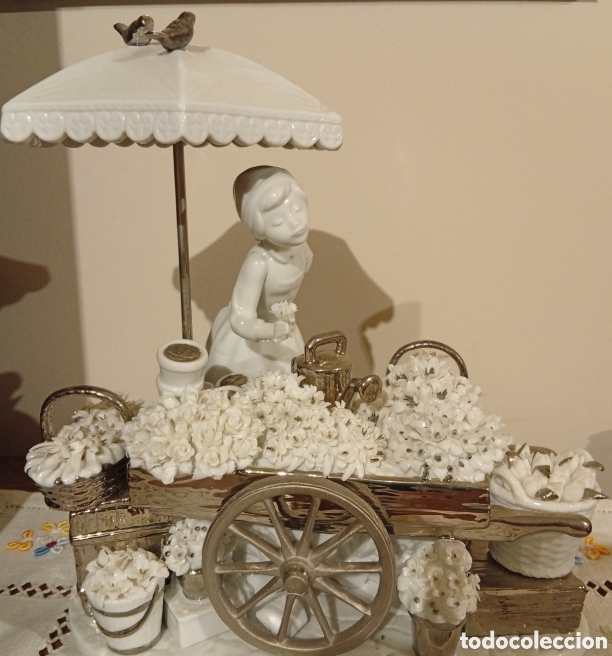 Antiques: Porcelana Lladro excelente pieza decorativa de colecci&oacute;n carro con vendedora de flores