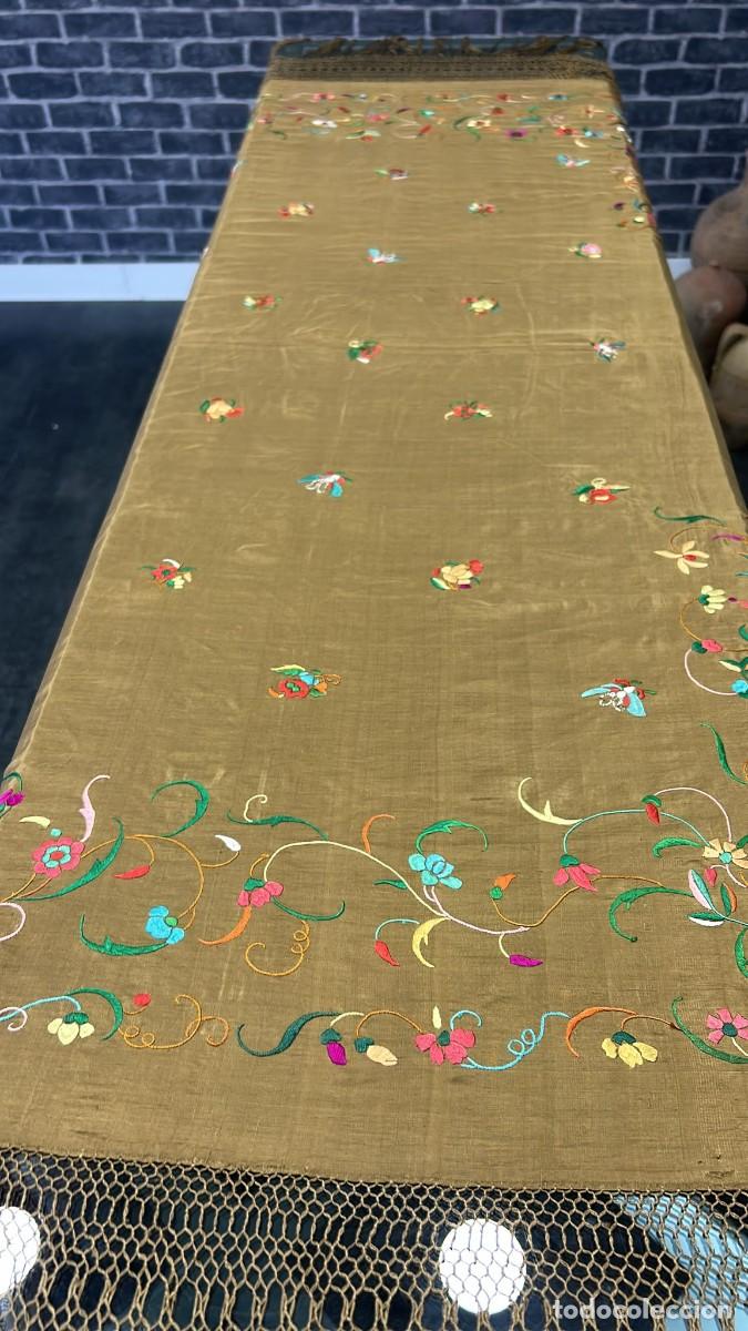 Antig&uuml;edades: MANTON DE MANILA ANTIGUO CON LOS FLECOS 240 X 240 CMS. APARENTEMENTE VERDE PISTACHO