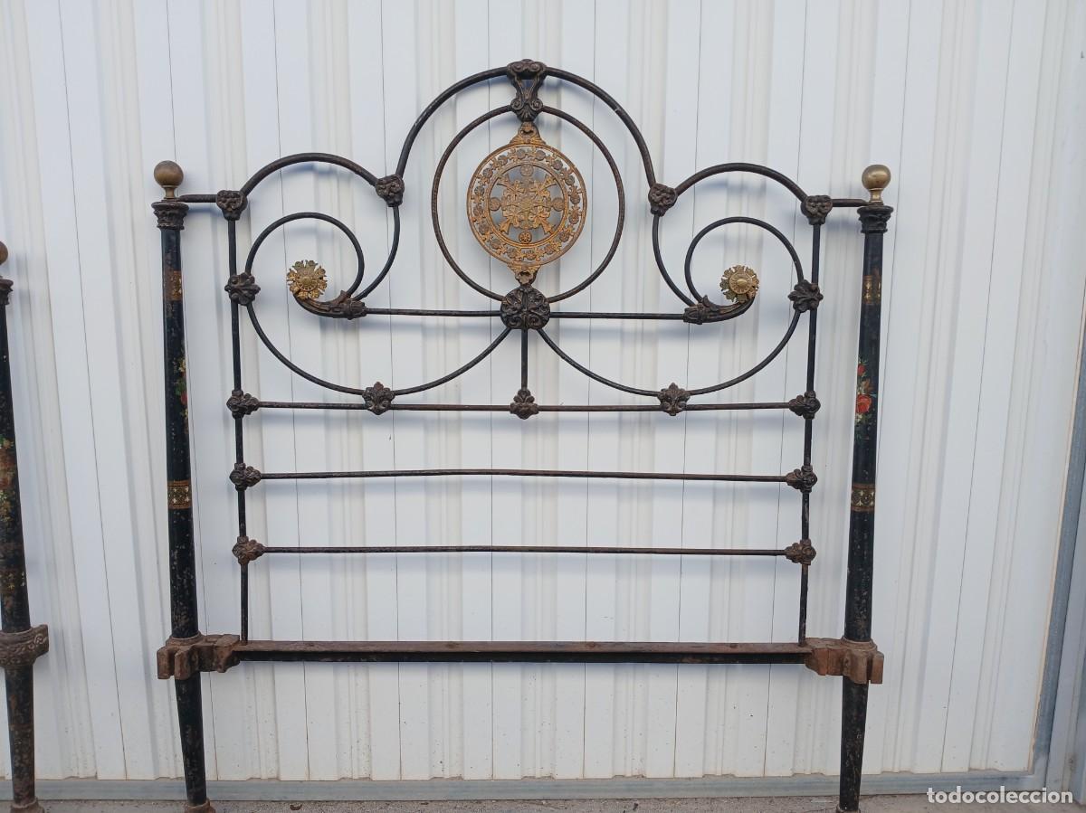 Antig&uuml;edades: Cama antigua hierro bronce - Foto 3
