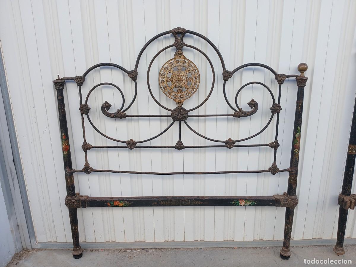 Antig&uuml;edades: Cama antigua hierro bronce - Foto 8
