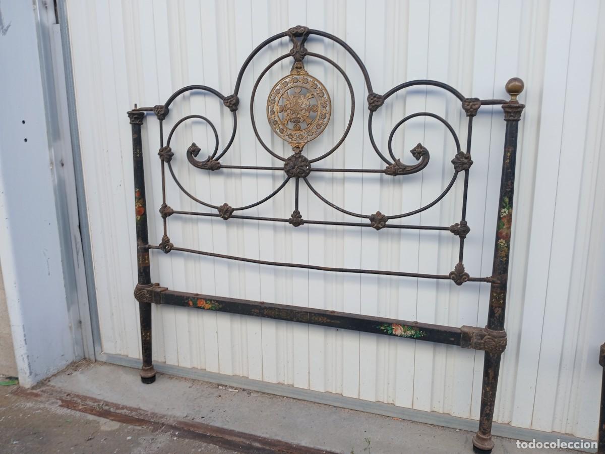 Antig&uuml;edades: Cama antigua hierro bronce - Foto 9