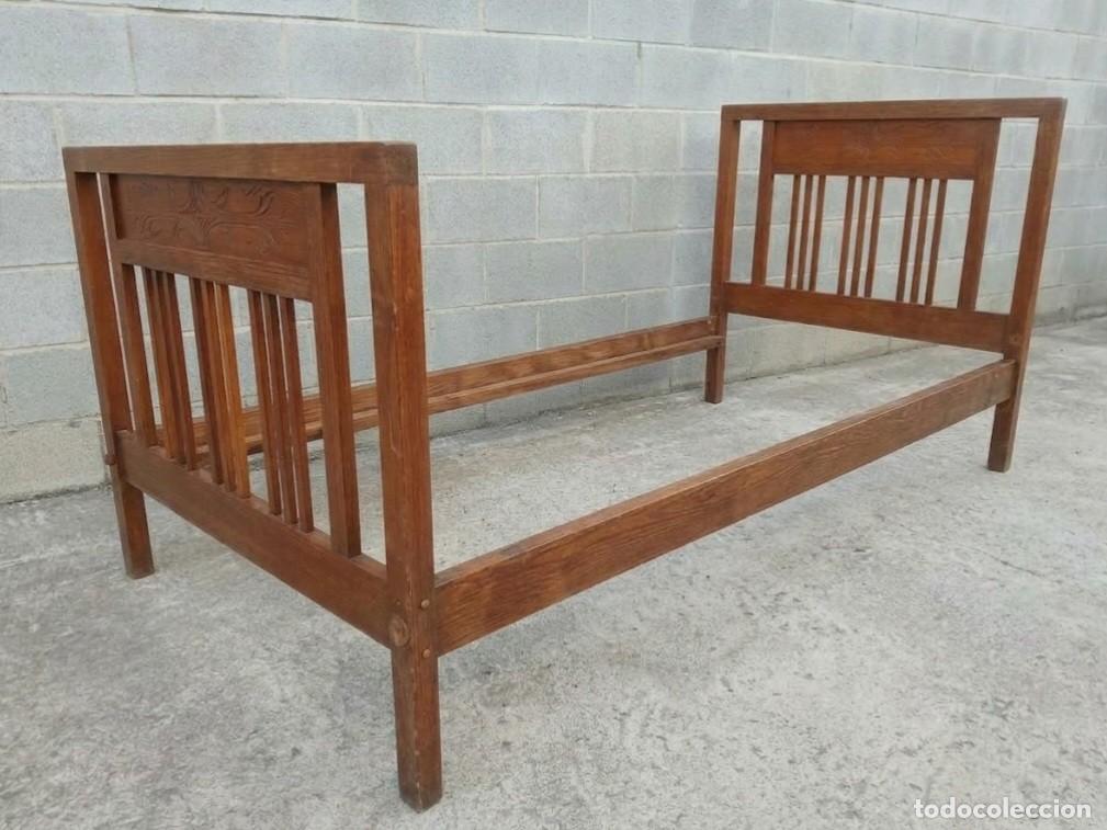 Antig&uuml;edades: Cama antigua peque&ntilde;a 100 cm