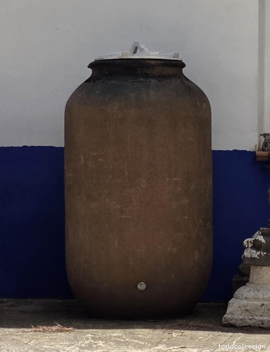 Antig&uuml;edades: Tinaja de barro antiguo