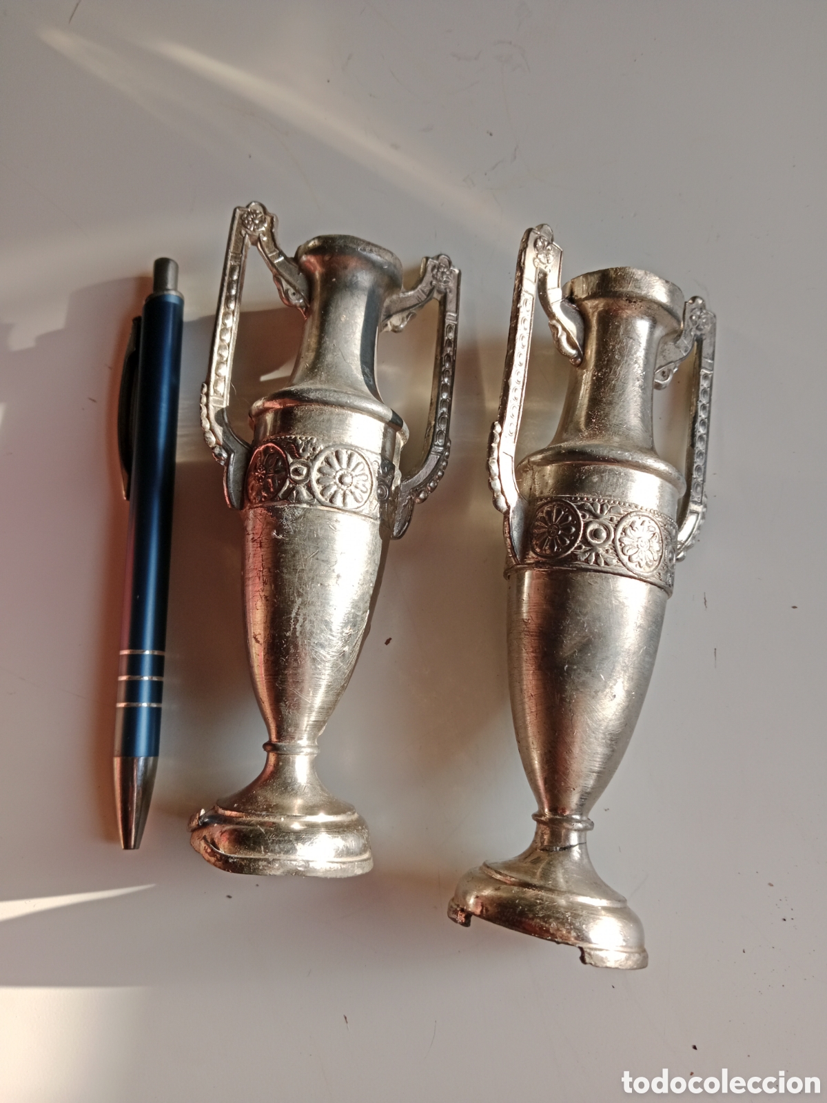 Antig&uuml;edades: 2 PEQUE&Ntilde;OS JARRONES . Coleccionista - Foto 2
