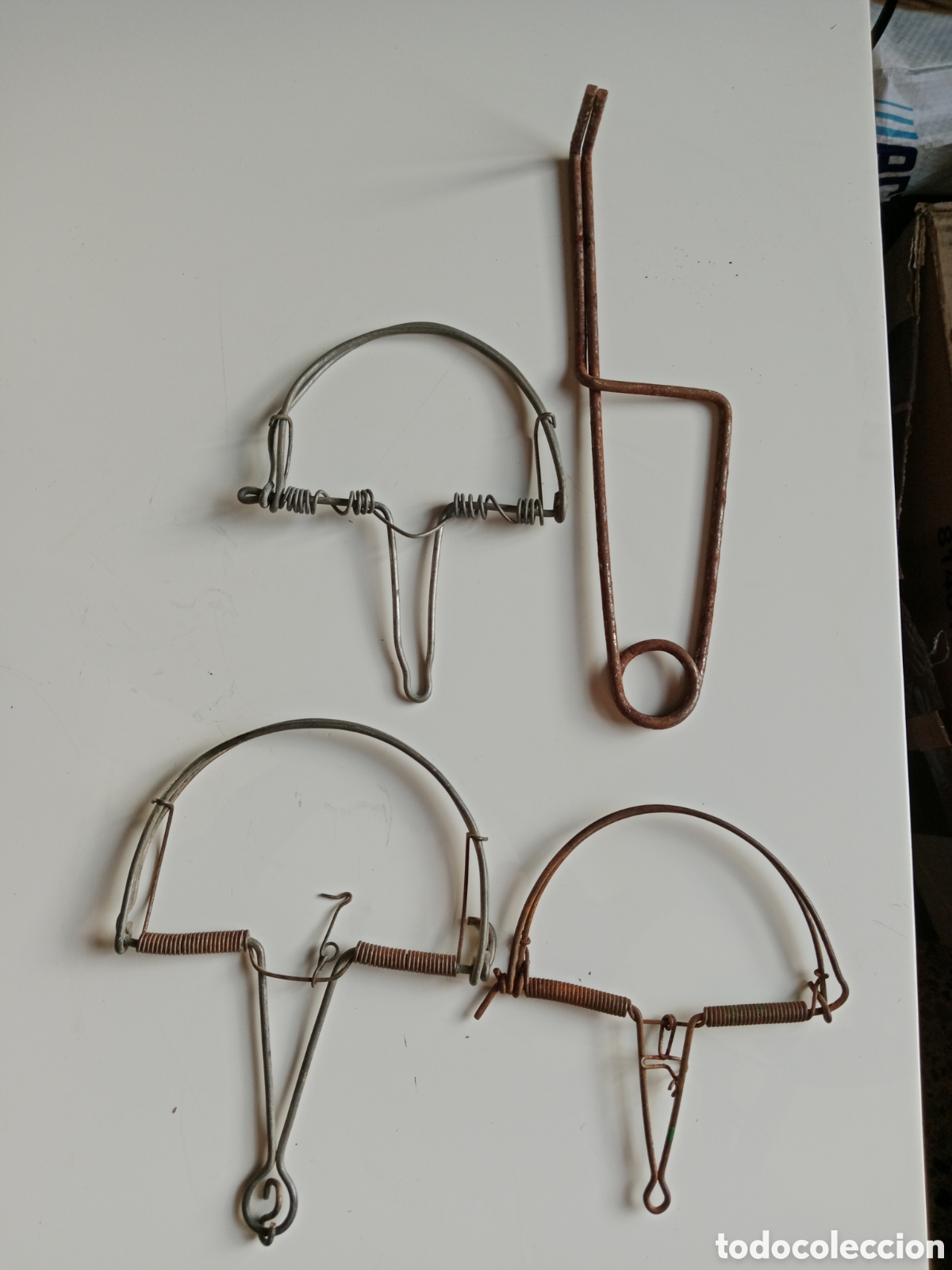 Antig&uuml;edades: 4 CEPOS ANTIGUOS METAL - Foto 1