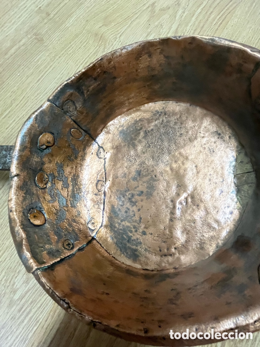 Antig&uuml;edades: Cazo antiguo de cobre (aram) con mango largo - Foto 4