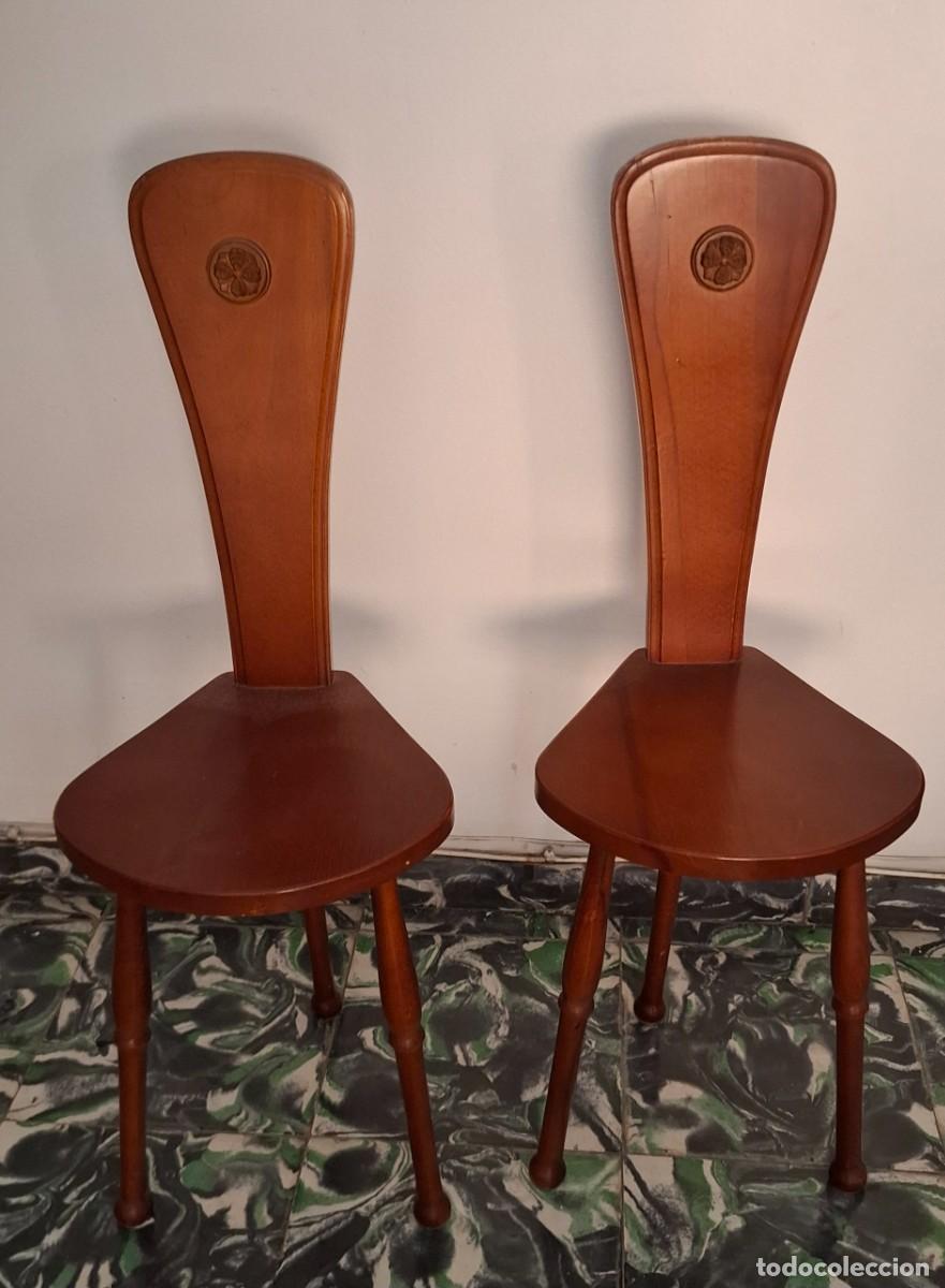 Antig&uuml;edades: Pareja de Sillas Antiguas de Madera Maciza