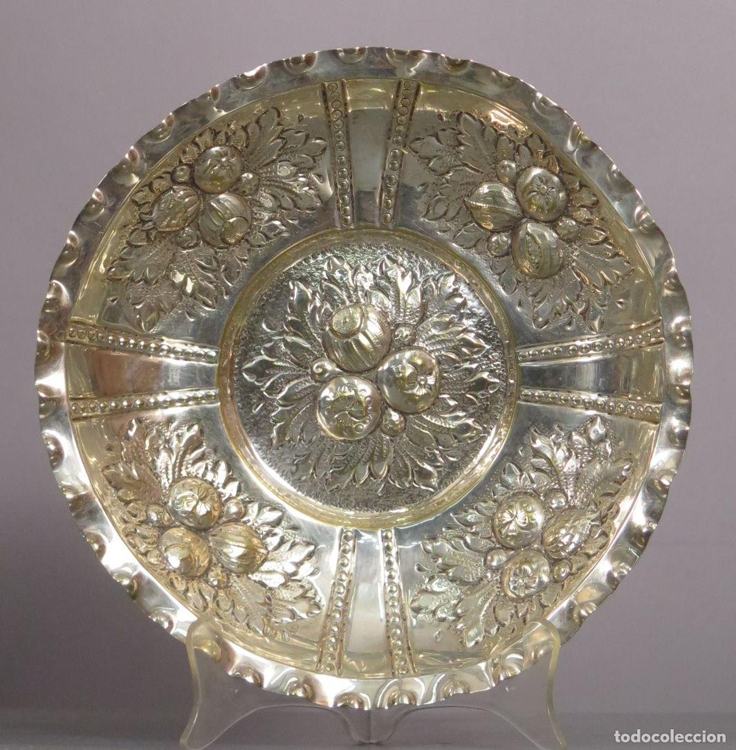 Antig&uuml;edades: FUENTE PLATO. METAL PLATEADO. SIGUIENDO MODELOS BARROCOS. HACIA 1900