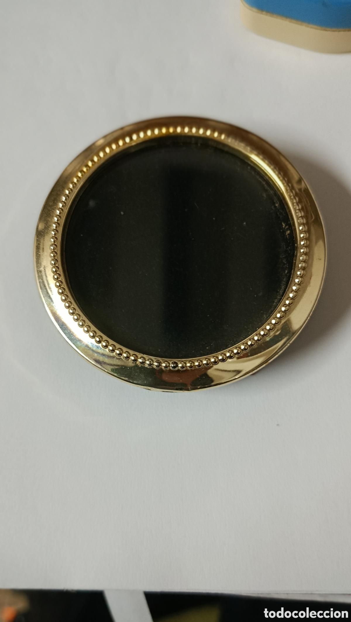 Antig&uuml;edades: Mini portafortos plata de ley de 6,5 cm. de diametro ext.