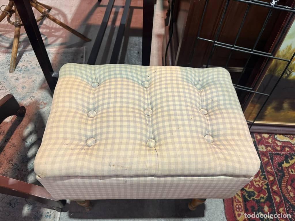 Antig&uuml;edades: BANQUETA TAPIZADA CON ARC&Oacute;N - Foto 7