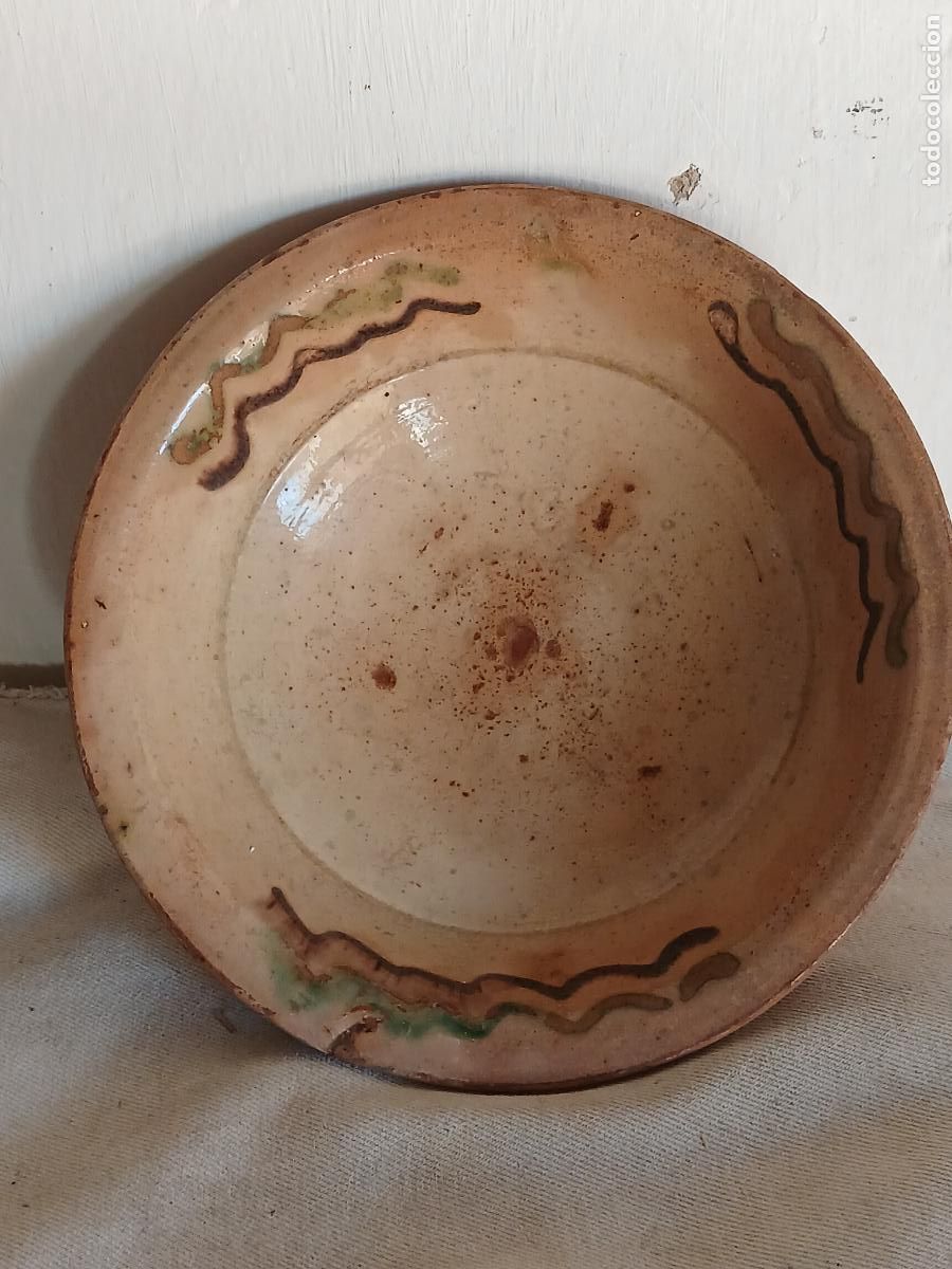 Antig&uuml;edades: Plato ceramica alfareria Bailen (Jaen)