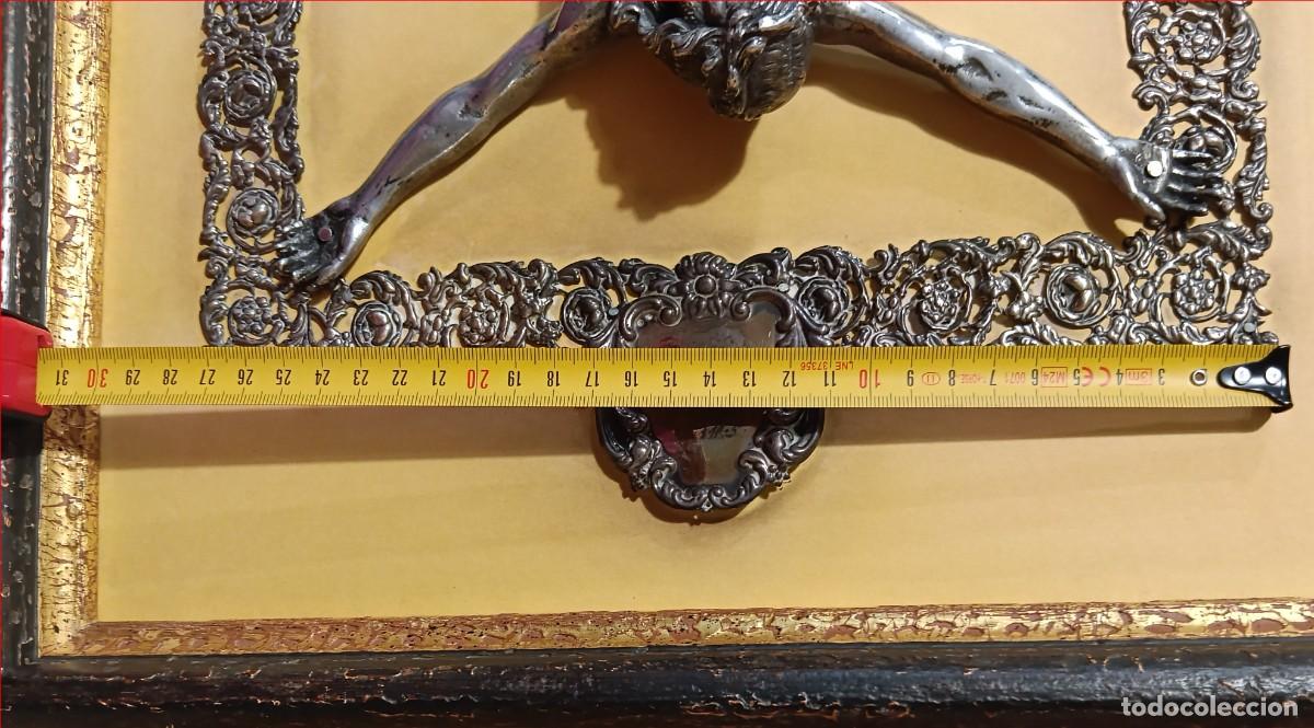 Antig&uuml;edades: Relieve de Cristo crucificado - Foto 5