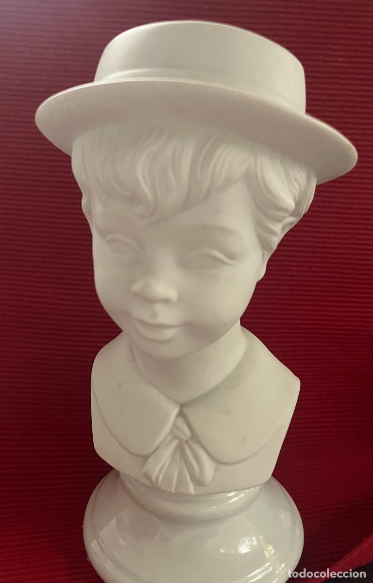 Antig&uuml;edades: Busto de ni&ntilde;o en porcelana biscuit Sanbo
