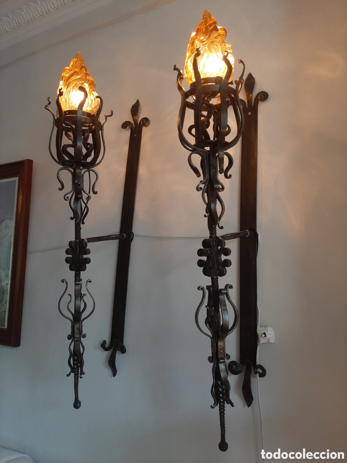 Antig&uuml;edades: Dos antorchas apliques de luz de forja - Foto 18
