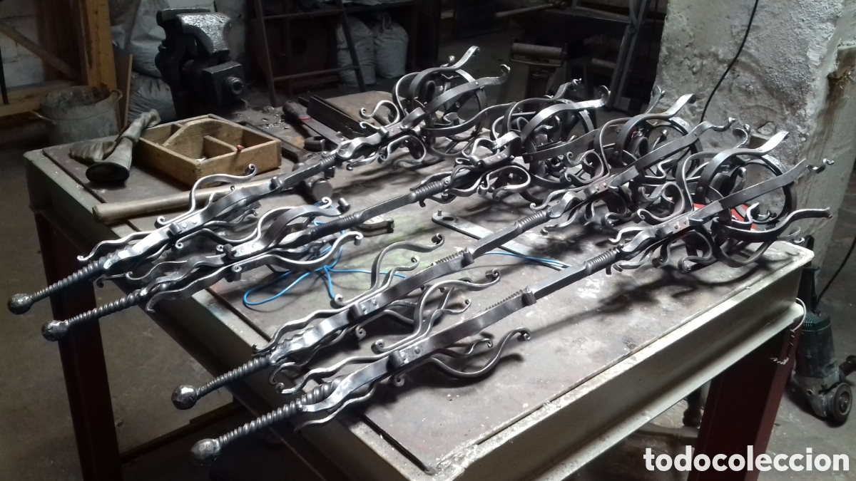 Antig&uuml;edades: Dos antorchas apliques de luz de forja - Foto 20