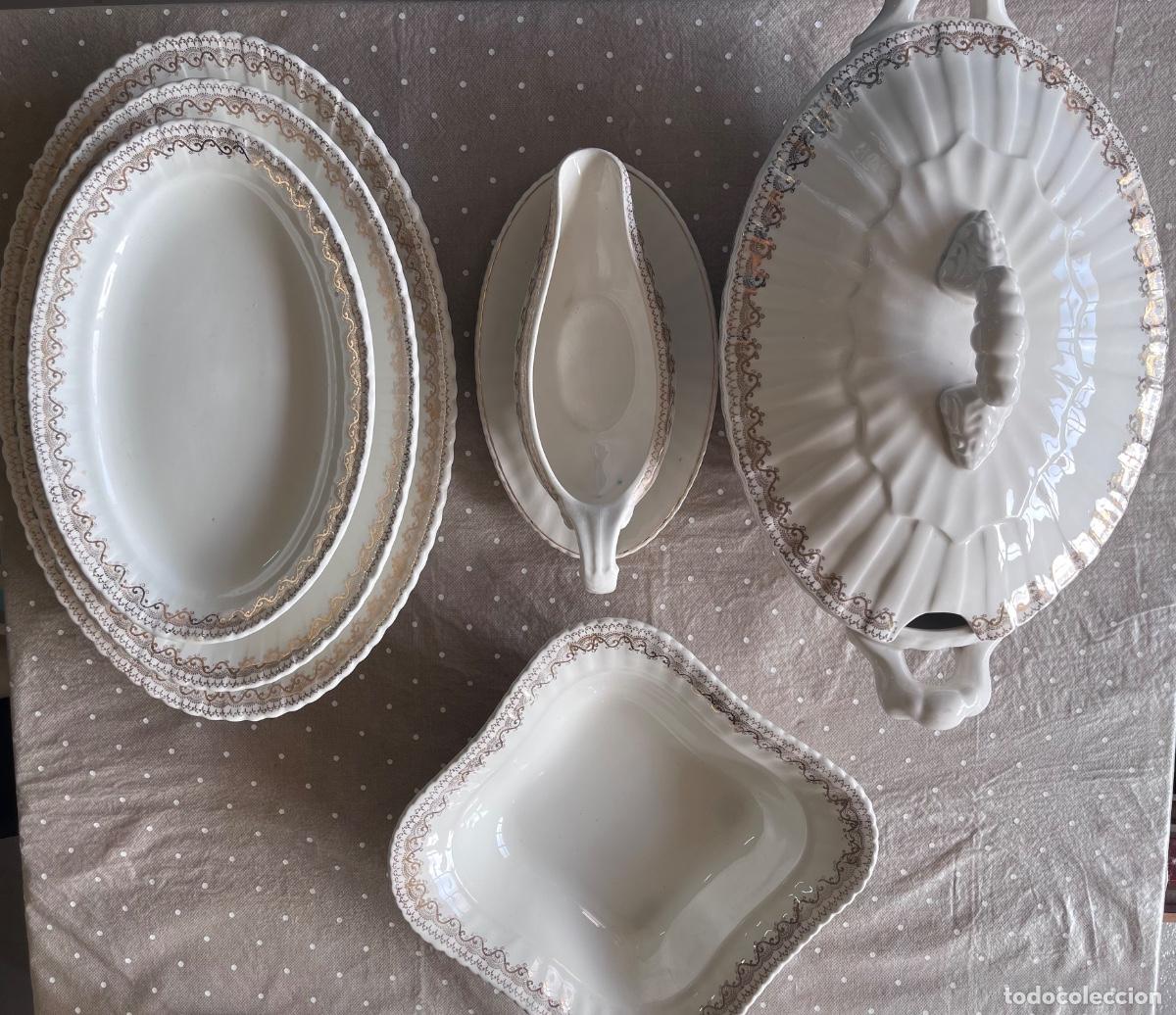 Antig&uuml;edades: Juego de vajilla vintage Royal China Vigo porcelana con filo dorado