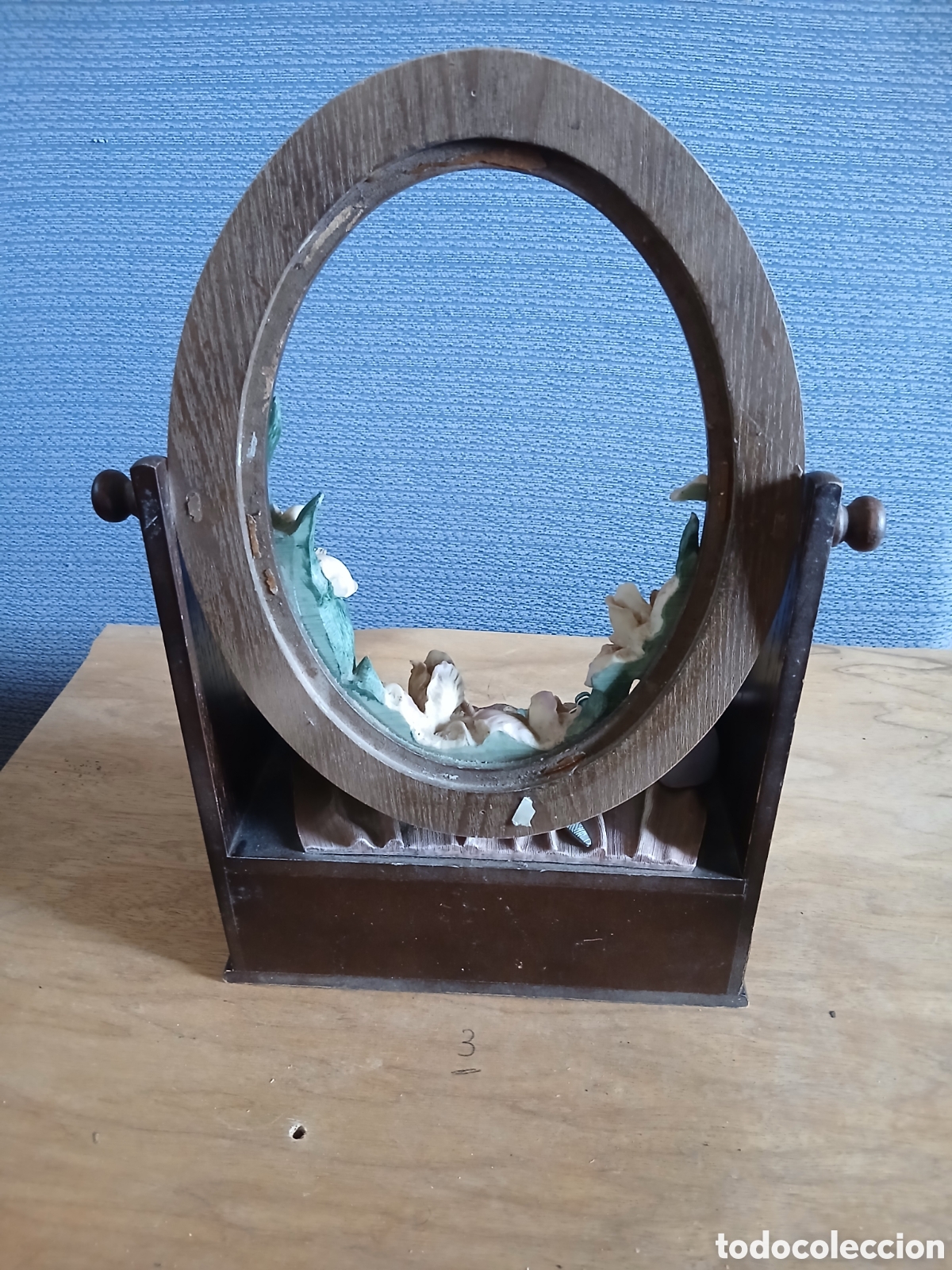 Antig&uuml;edades: Mini tocador de madera con caj&oacute;n y sin cristal - Foto 3
