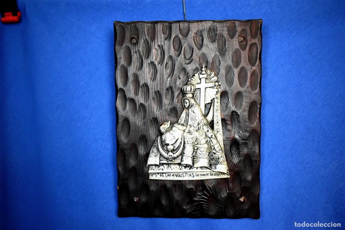 Antig&uuml;edades: Cuadro Relieve Metal Virgen de las Angustias (Patrona de Granada)