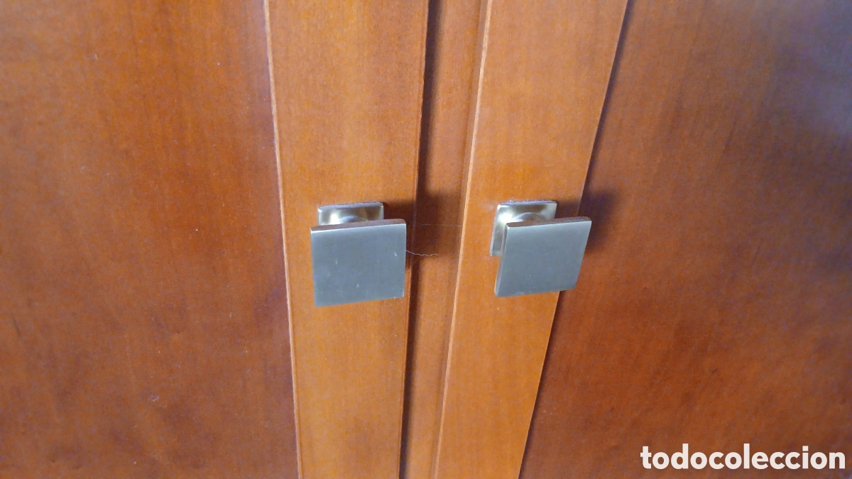 Antig&uuml;edades: Mueble aparador de madera maciza - Foto 4
