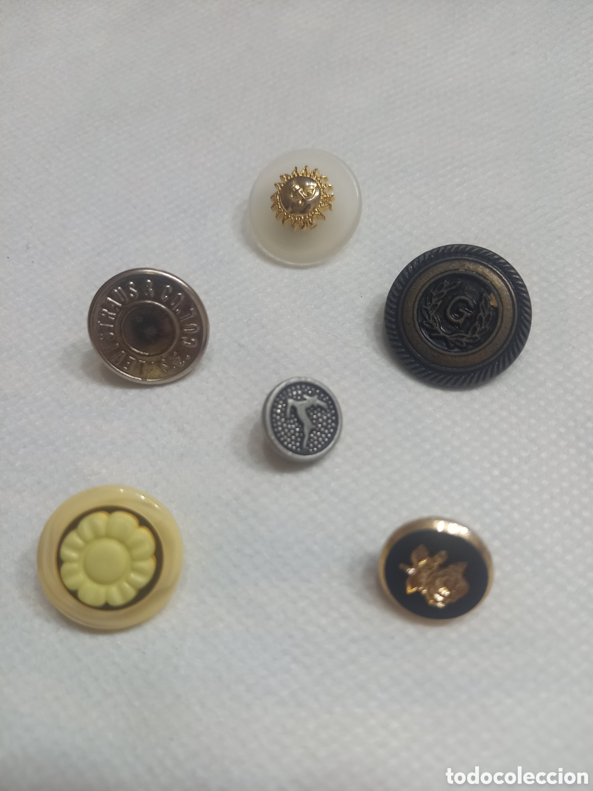 Antig&uuml;edades: Lote de 6 botones vintage variados &ndash; Costura y coleccionismo