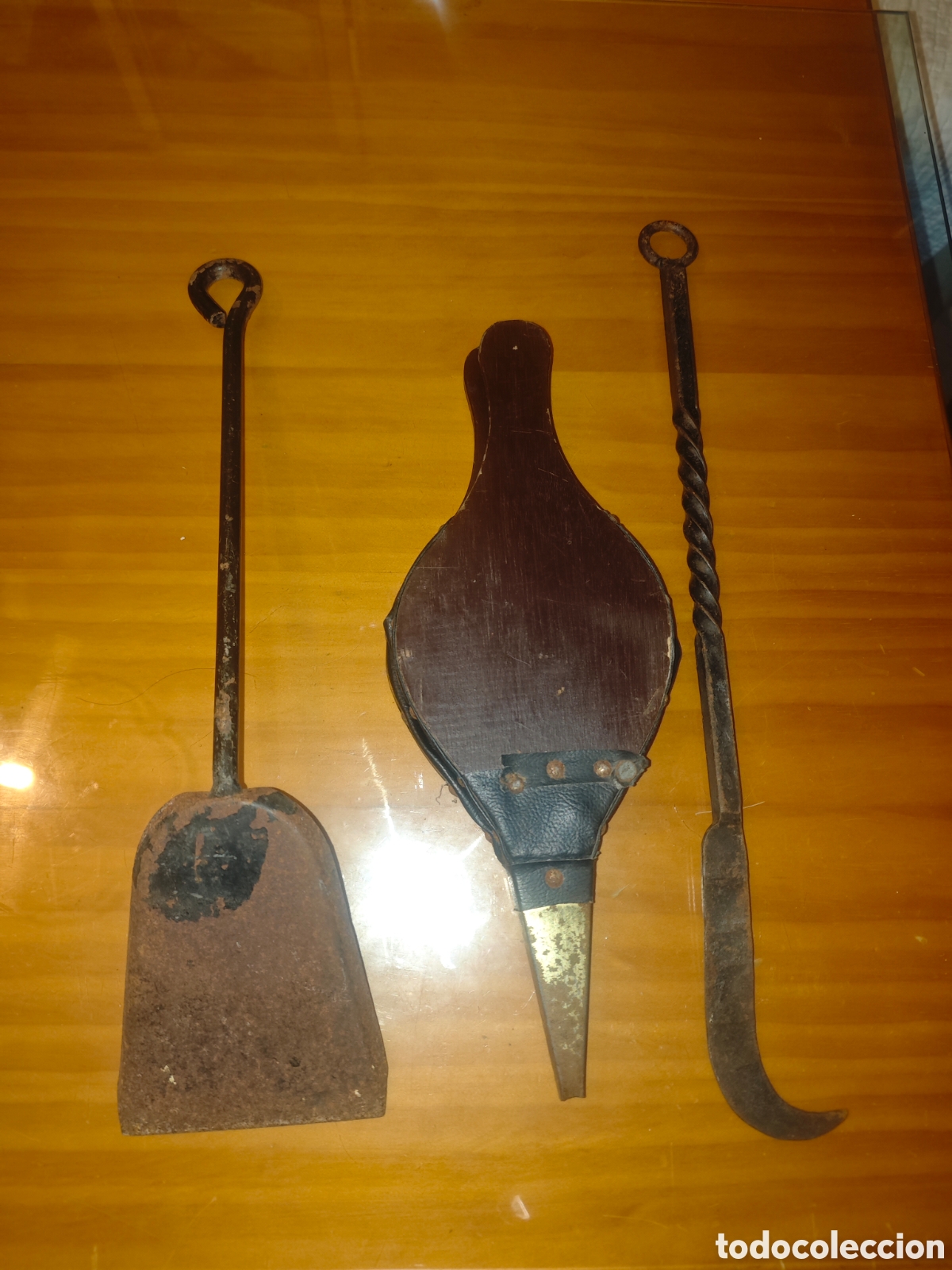 Antig&uuml;edades: Set de 3 &Uacute;tiles/Herramientas para Chimenea. - Foto 6
