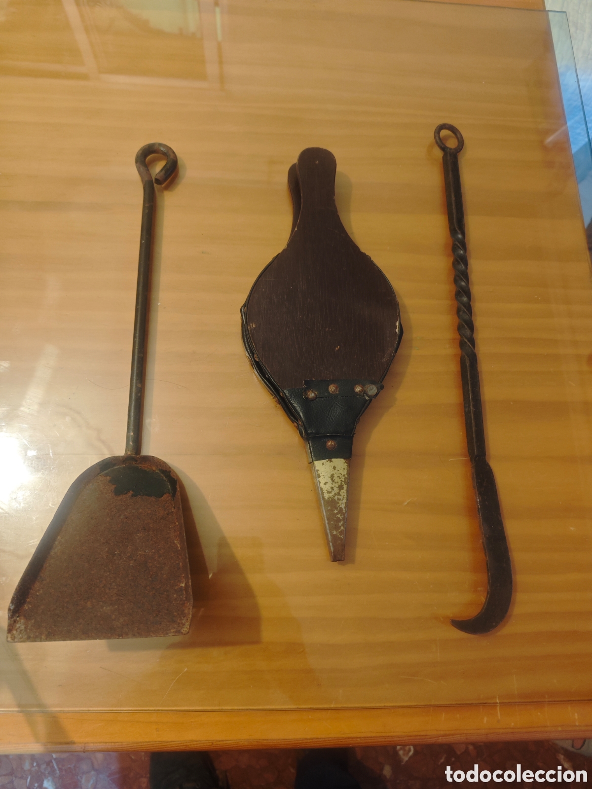 Antig&uuml;edades: Set de 3 &Uacute;tiles/Herramientas para Chimenea.