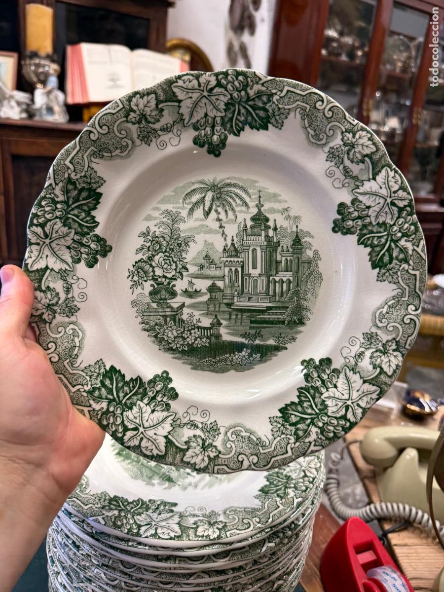 Antig&uuml;edades: PLATO LLANO CERAMICA LA CARTUJA PICKMAN - MEDIDA 25,5 CM - 23