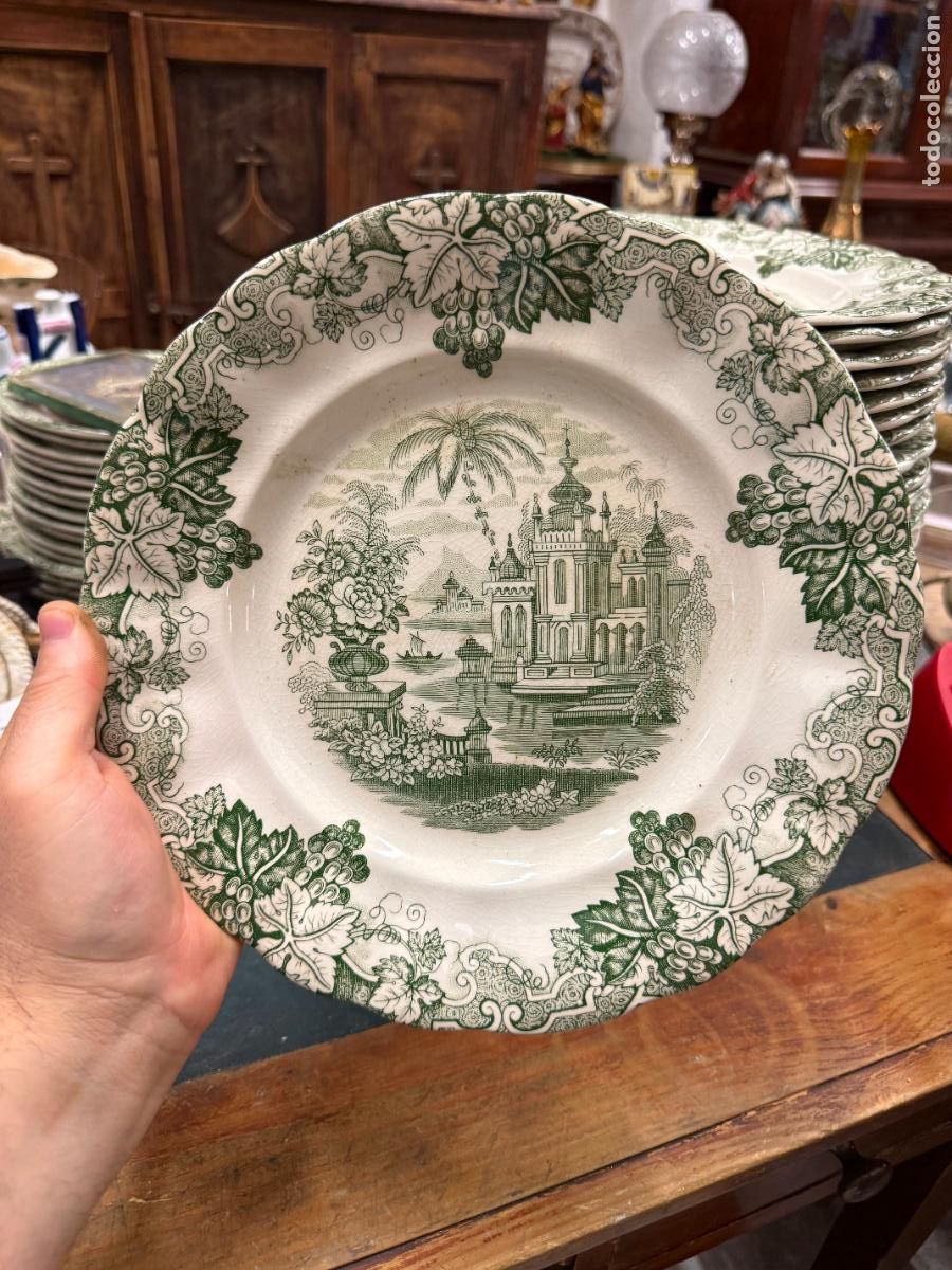 Antig&uuml;edades: PLATO LLANO CERAMICA LA CARTUJA PICKMAN - MEDIDA 25,5 CM - 31
