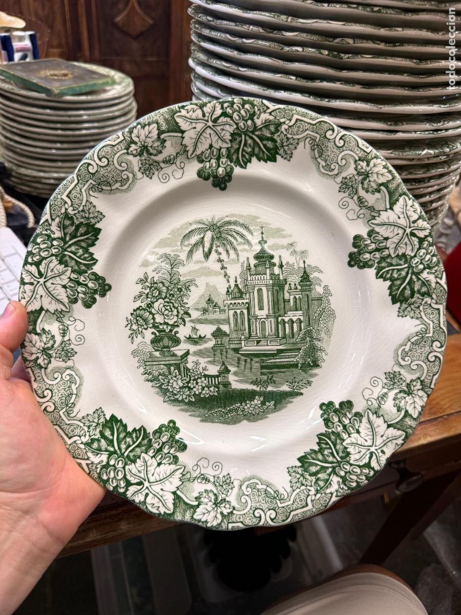 Antig&uuml;edades: PLATO LLANO CERAMICA LA CARTUJA PICKMAN - MEDIDA 25,5 CM - 36