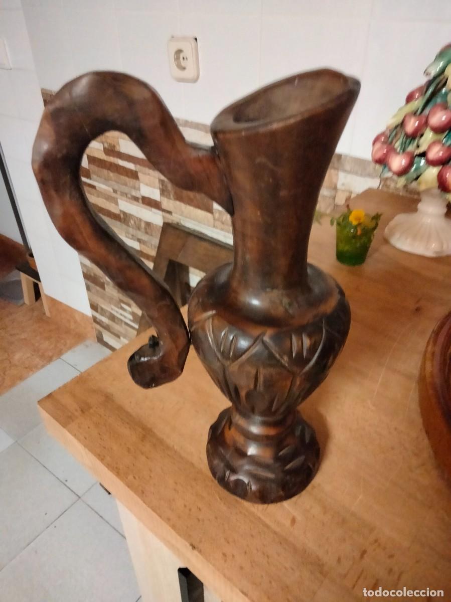 Antig&uuml;edades: Jarr&oacute;n de madera maciza con ala 27x14 cm - Foto 1
