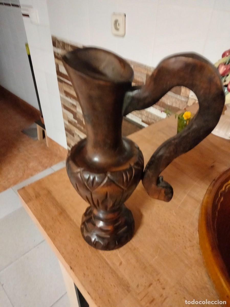 Antig&uuml;edades: Jarr&oacute;n de madera maciza con ala 27x14 cm - Foto 3