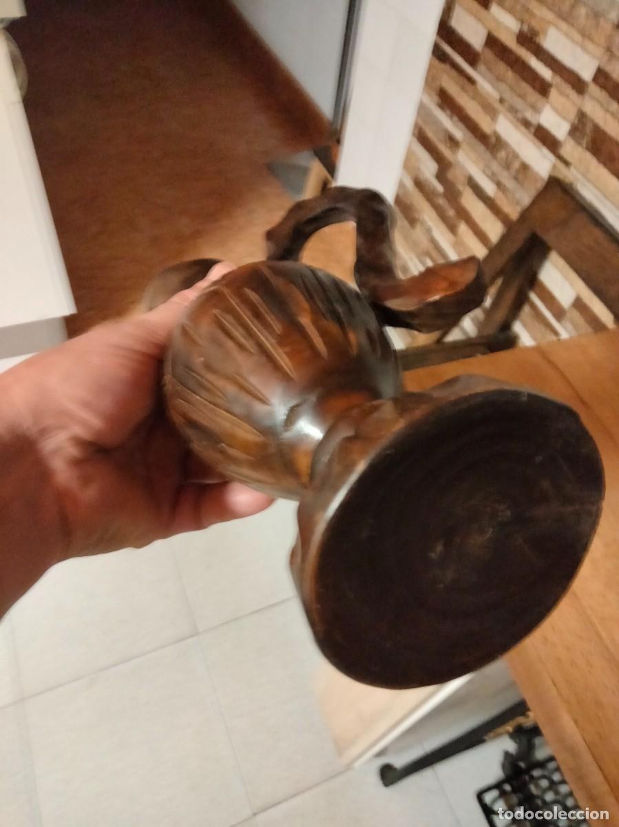 Antig&uuml;edades: Jarr&oacute;n de madera maciza con ala 27x14 cm - Foto 4