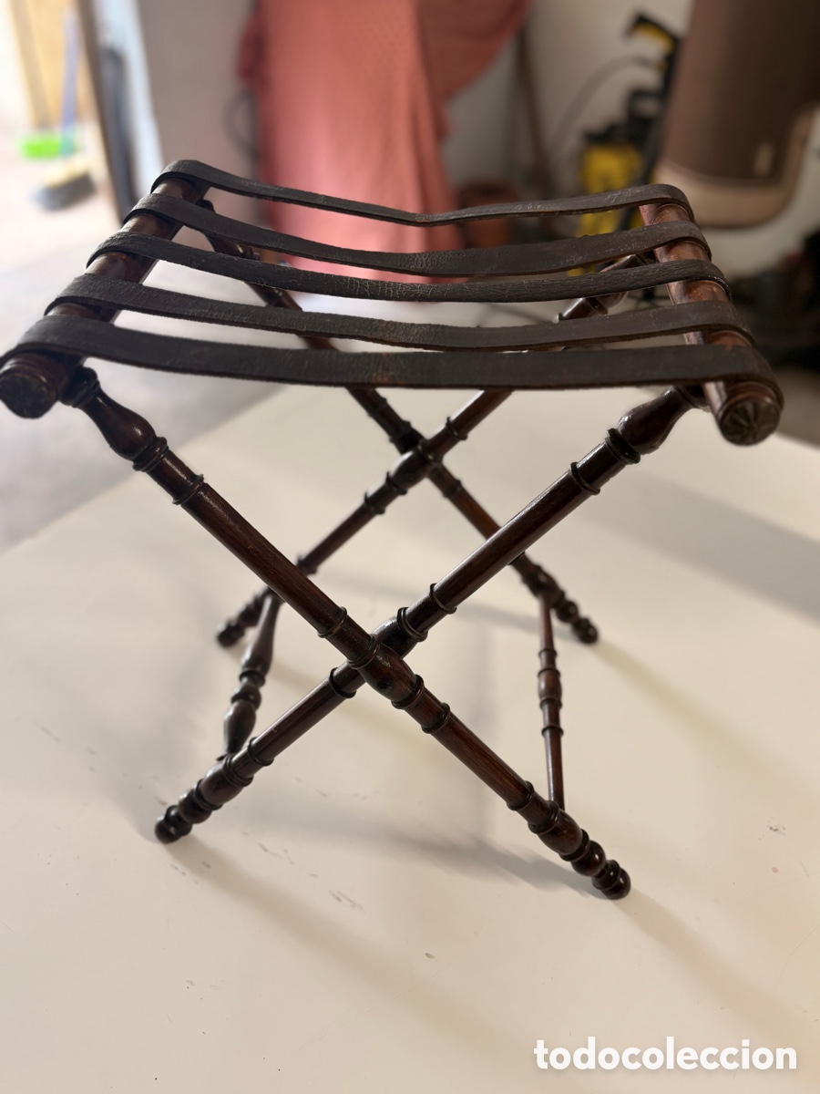 Antig&uuml;edades: Antigua Banqueta / Taburete Plegable en Tijera - Madera Torneada y Cuero