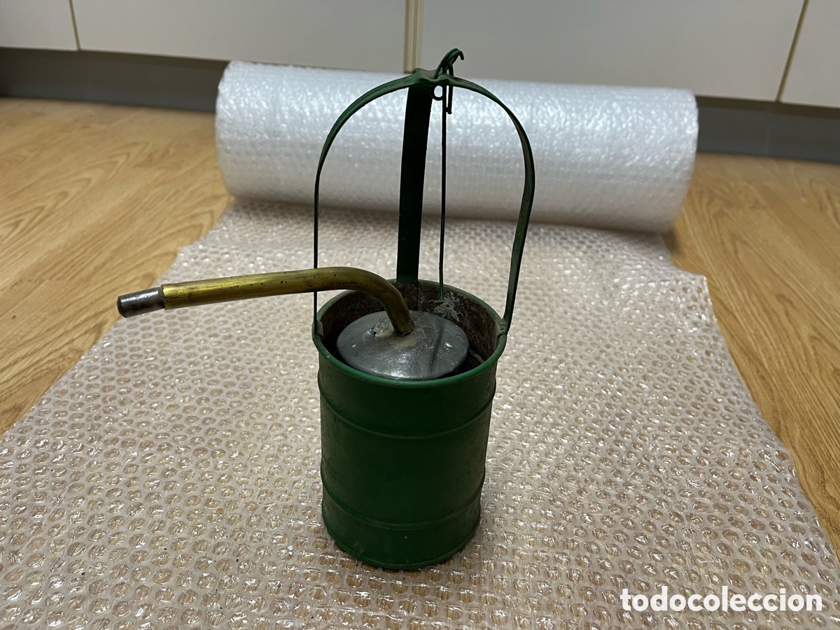 Antig&uuml;edades: L&aacute;mpara de carburo antigua con recipiente protector - Foto 4