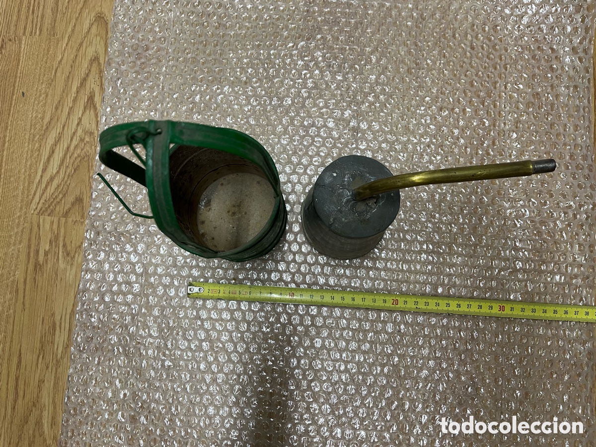Antig&uuml;edades: L&aacute;mpara de carburo antigua con recipiente protector - Foto 8