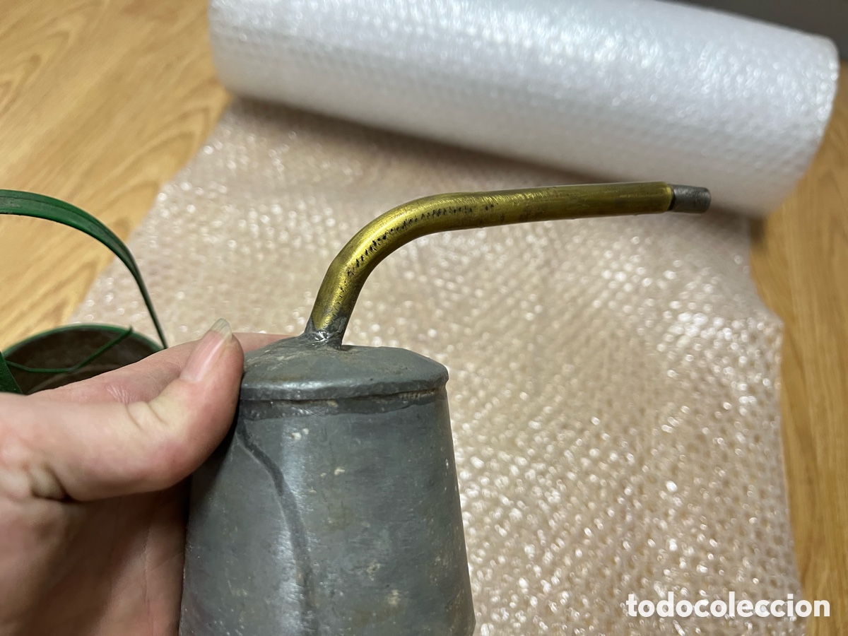 Antig&uuml;edades: L&aacute;mpara de carburo antigua con recipiente protector - Foto 15
