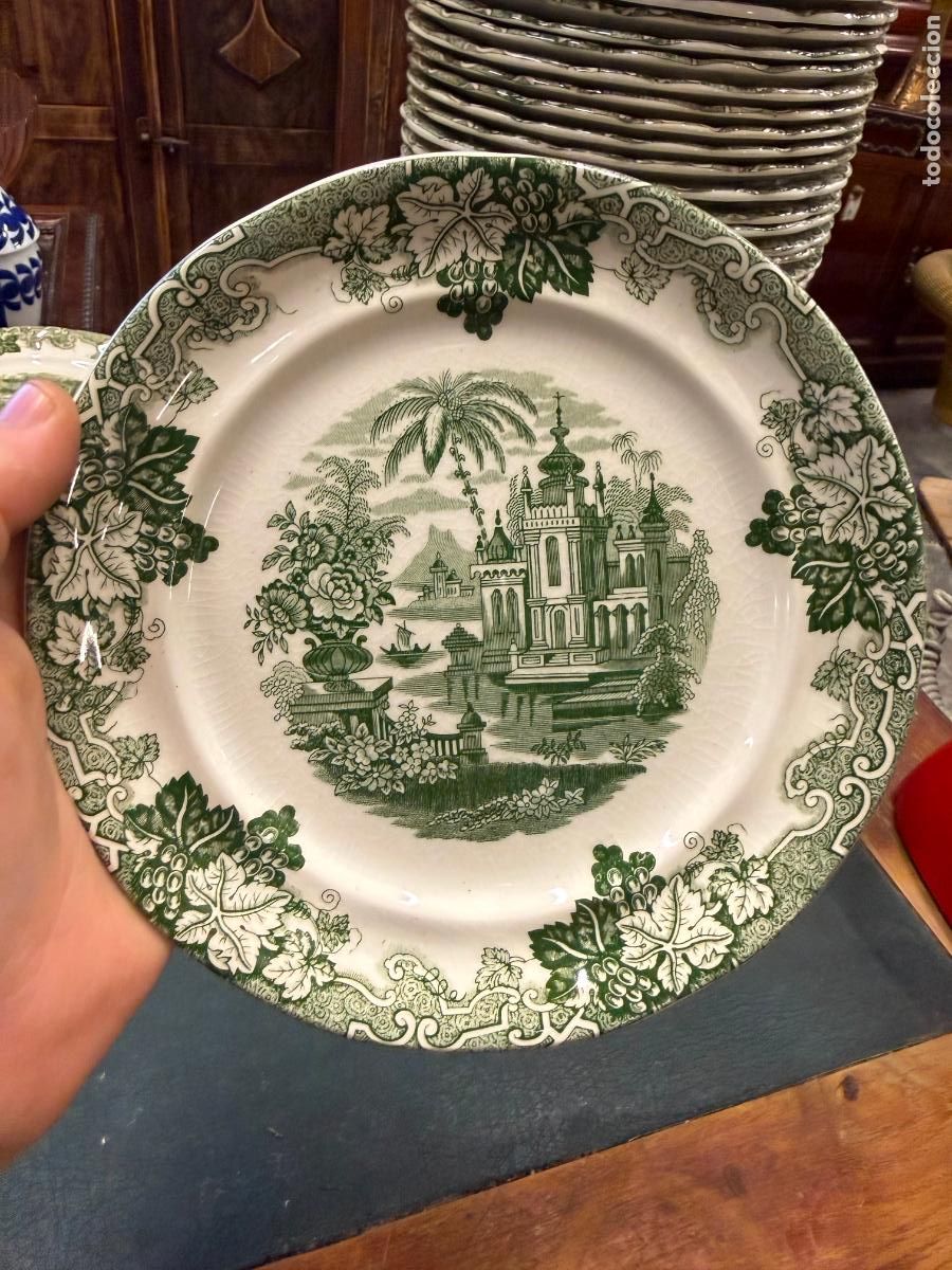 Antiques: PLATO LLANO CERAMICA LA CARTUJA PICKMAN - MEDIDA 18 CM - 10