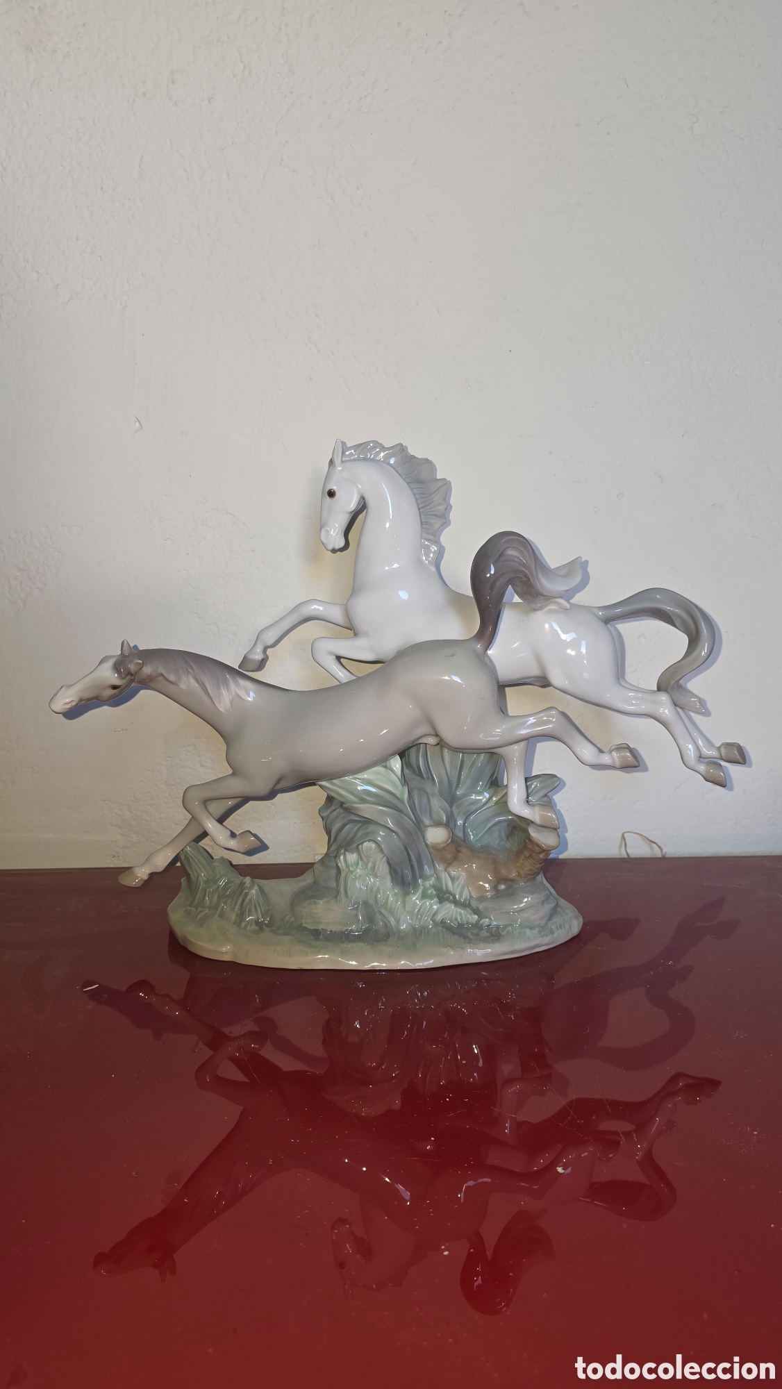 Antig&uuml;edades: Figura porcelana lladro caballos al galope