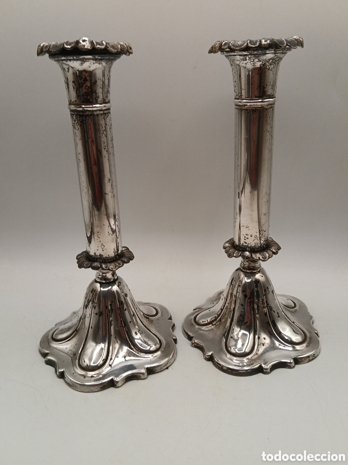 Antig&uuml;edades: Antiguos candelabros veleros metal plateado