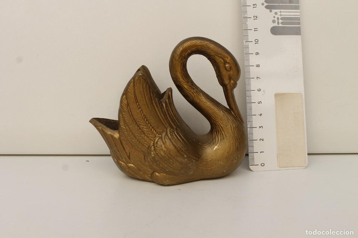 Antig&uuml;edades: BONITO CISNE DE BRONCE - Foto 2