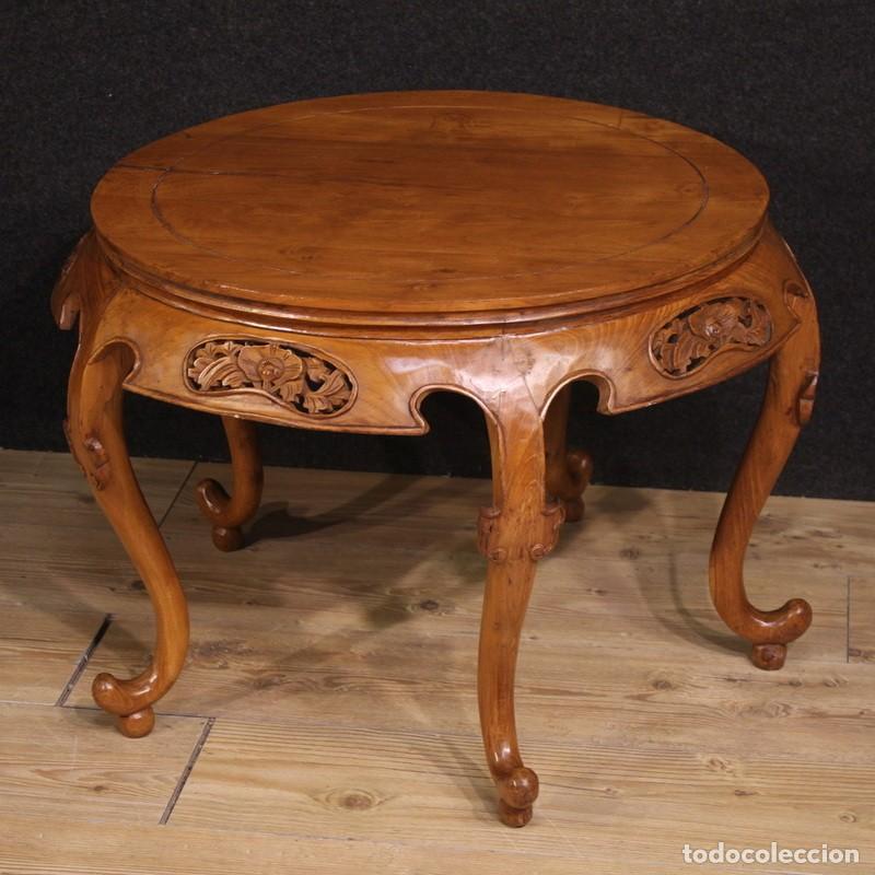 Antiquit&eacute;s: Mesa de centro china de mediados del siglo XX.