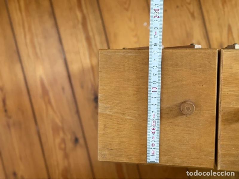 Antig&uuml;edades: Costurero de madera con compartimentos expandibles - Foto 8